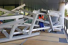  De constructie van het kunstwerk voor Fluor van Ingrid Roos.