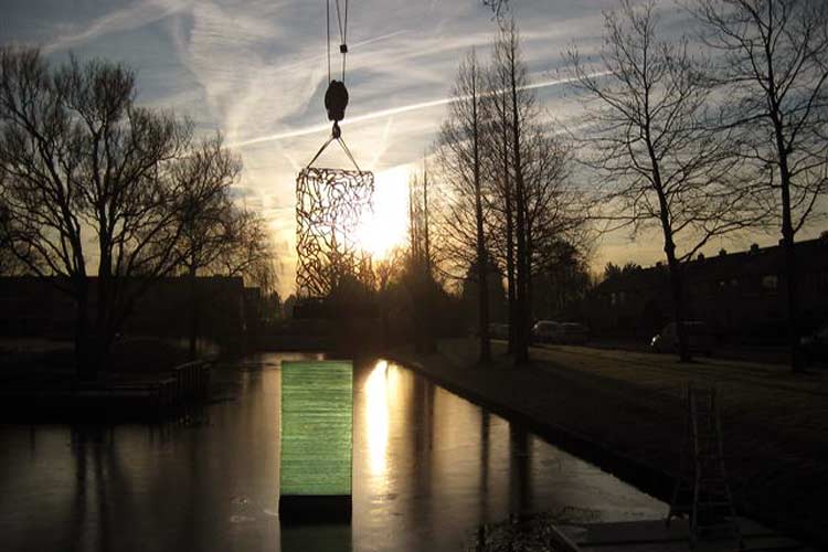 Herstellen van glas kunstwerk in Nieuw Vennep.