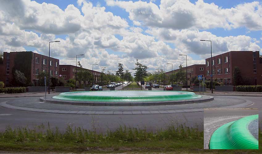 WATERBEKKEN, Rotterdam - Nesselande, waterbekken op rotonde bij Zevenhuizerplas, kunststof, leds, div. materialen, diameter 13 m,  2008.